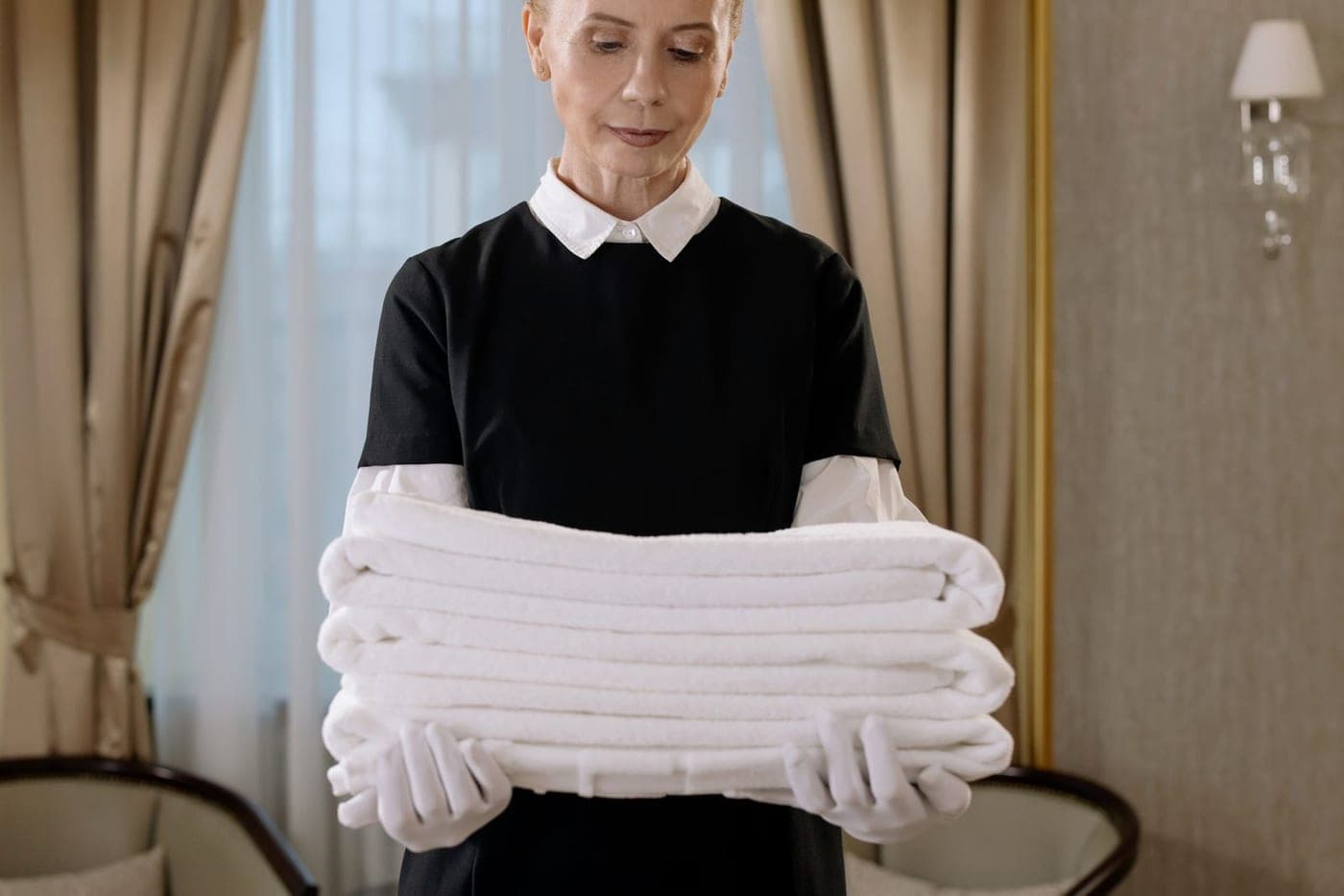 Pile de linge propre pour la remise en état d'un meublé