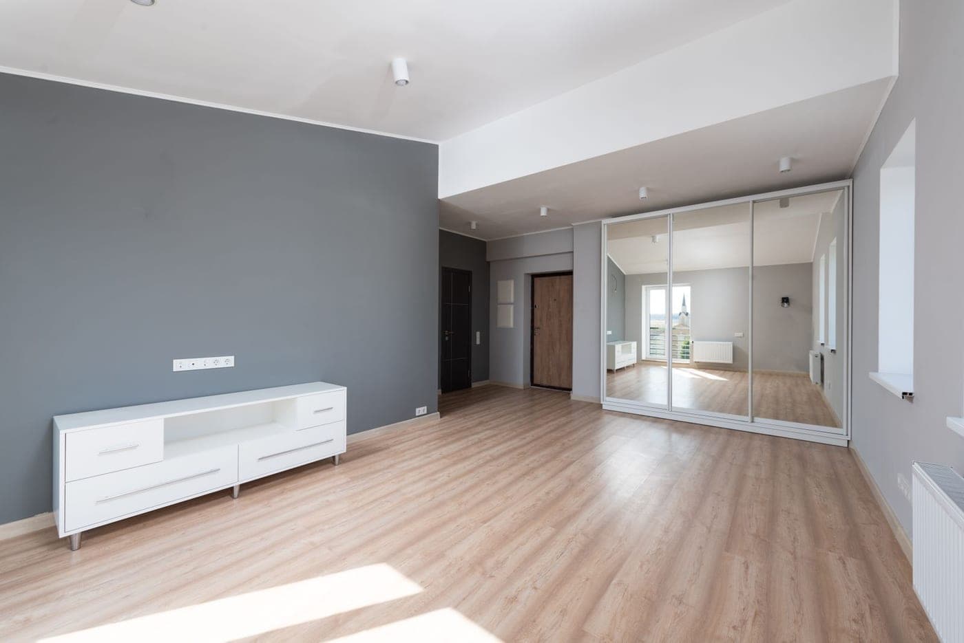 Logement vide remis à niveau entre deux locataires